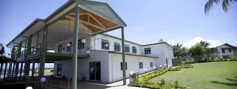 Madang Lodge Hotel